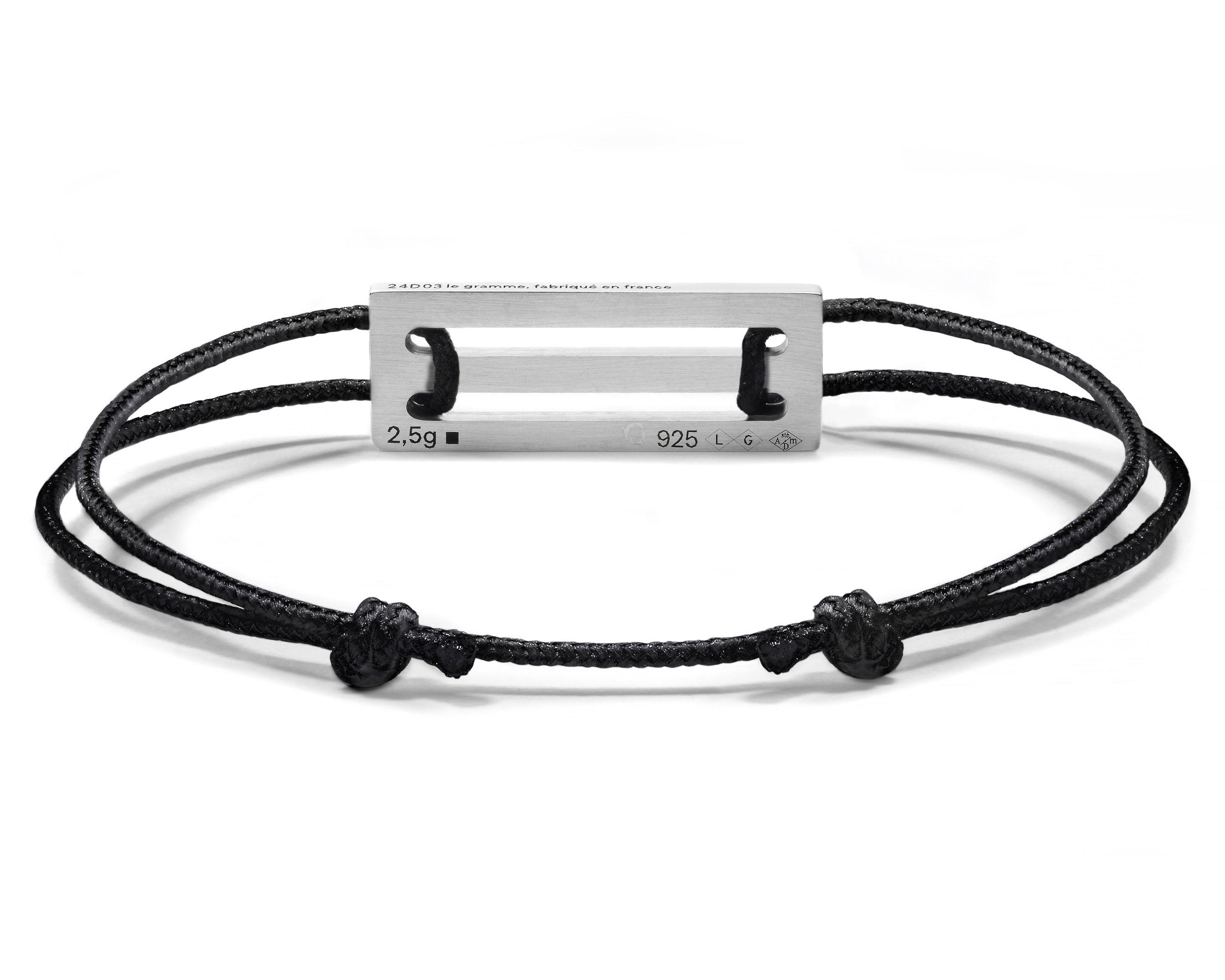 perforated black cord bracelet le 2.5g